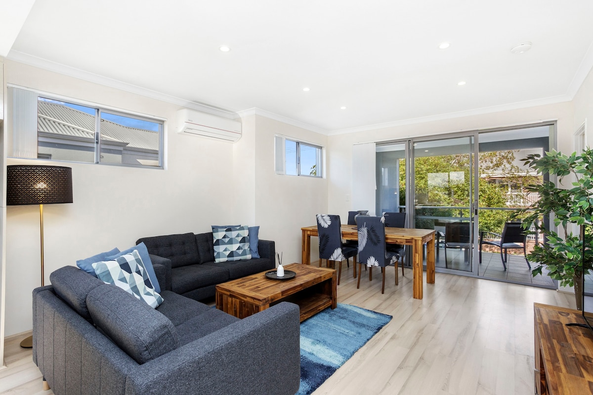 134 North Perth Nest ，可停放4个以上的停车位