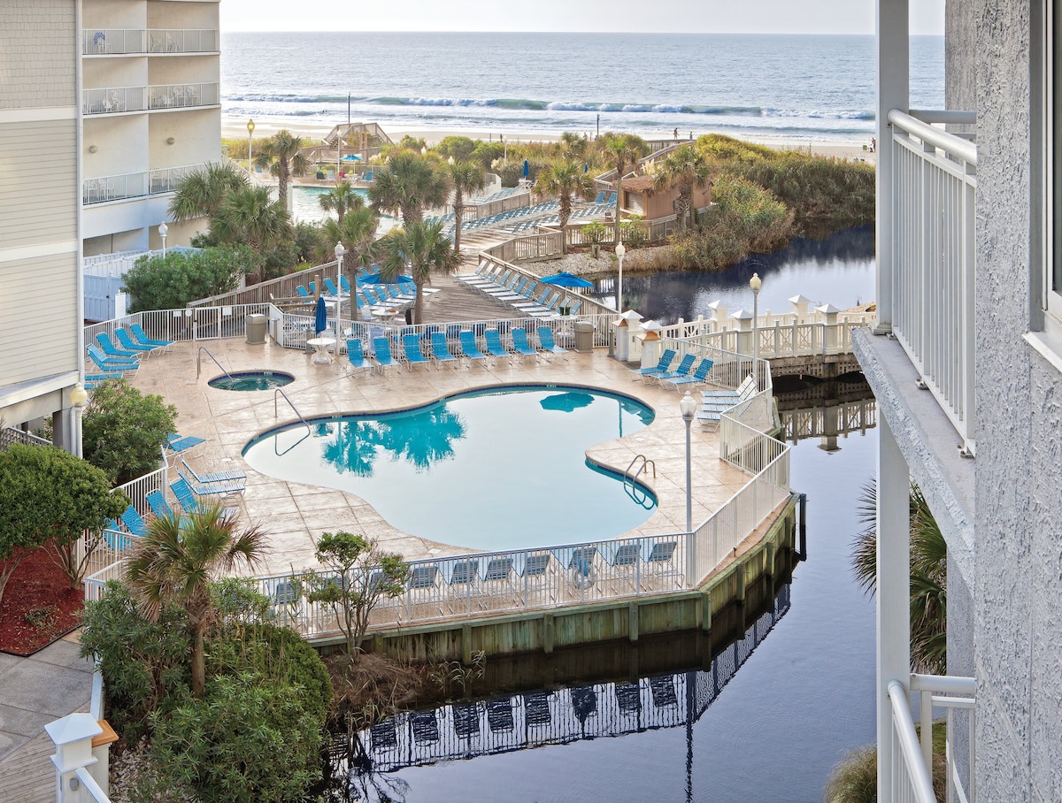 Coastal Escape: 2BR King Suite @ Wyndham Seawatch