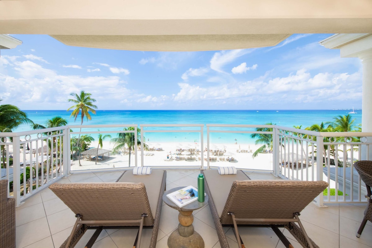 Beachcomber 20 by Grand Cayman别墅