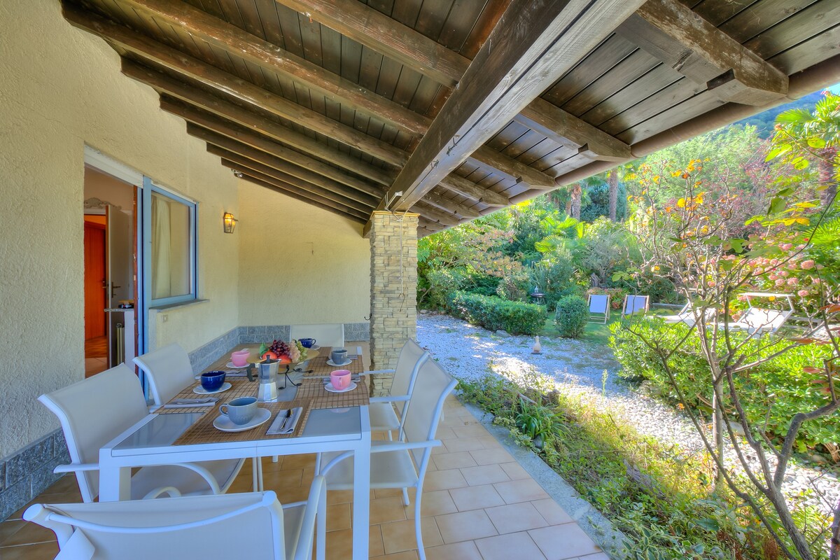 Casa Francesca花园和景观- Happy.Rentals