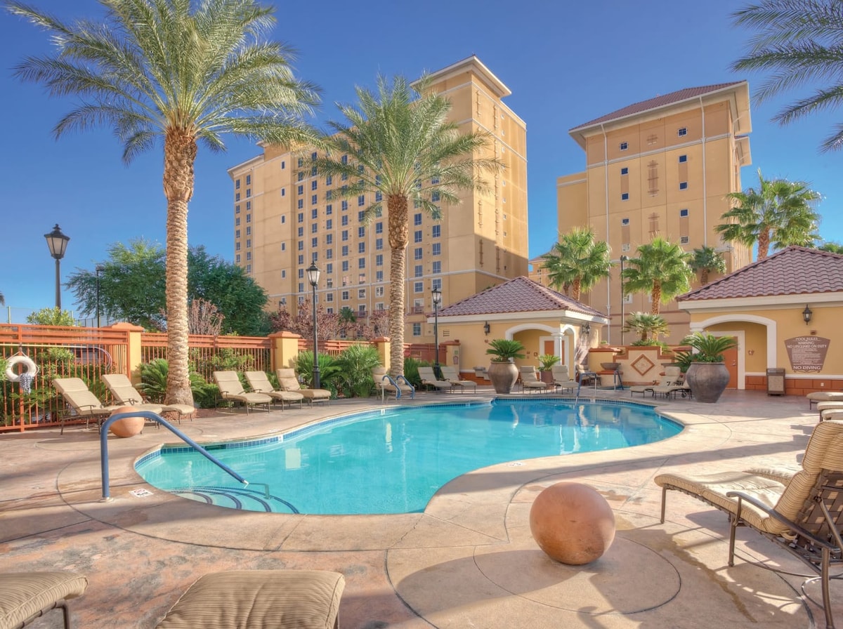 Luxurious 2BR Suite at Wyndham Grand Desert