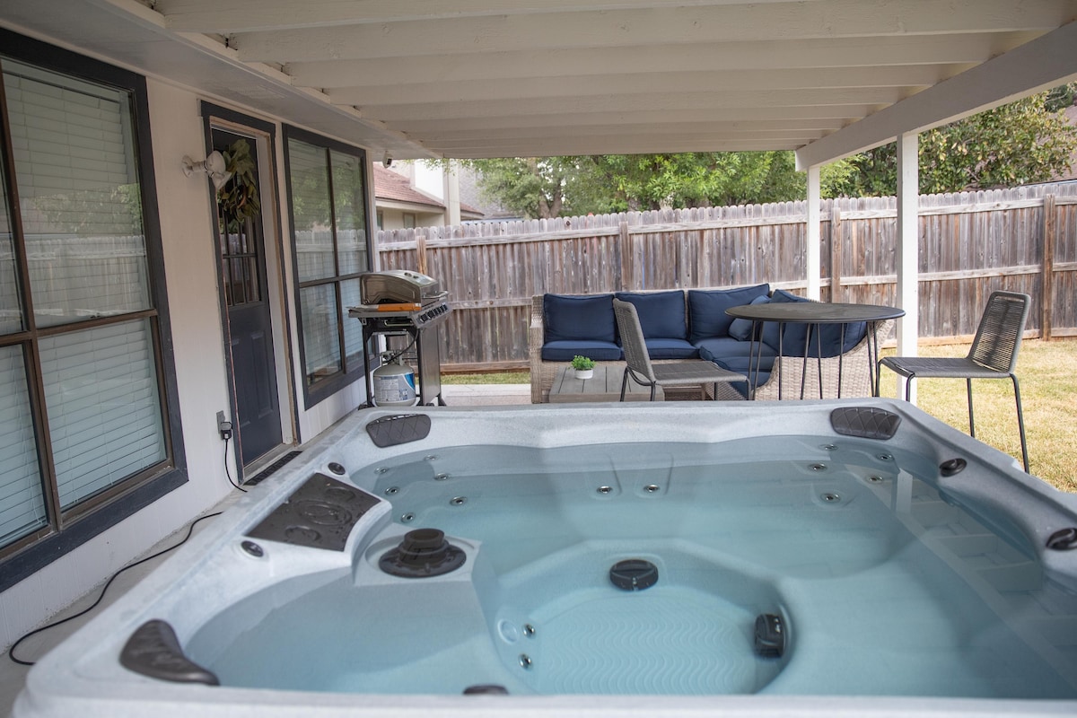 Home Perfect for Groups | Hot Tub & Sauna!