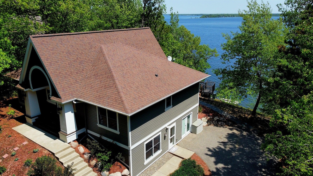 Peaceful Home on Gull Lake w/ Stunning Views