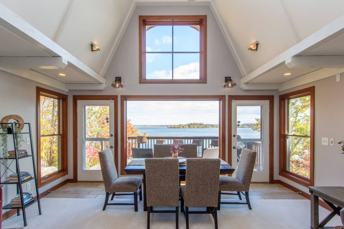 Peaceful Home on Gull Lake w/ Stunning Views