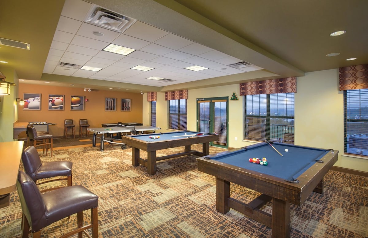 Wyndham Smoky Mountains|2BR/2BA Balcony King Suite