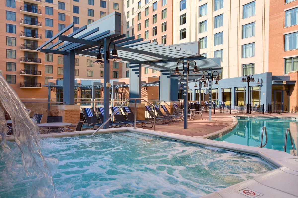 Wyndham National Harbor | 1BR/1BA King Bed Suite