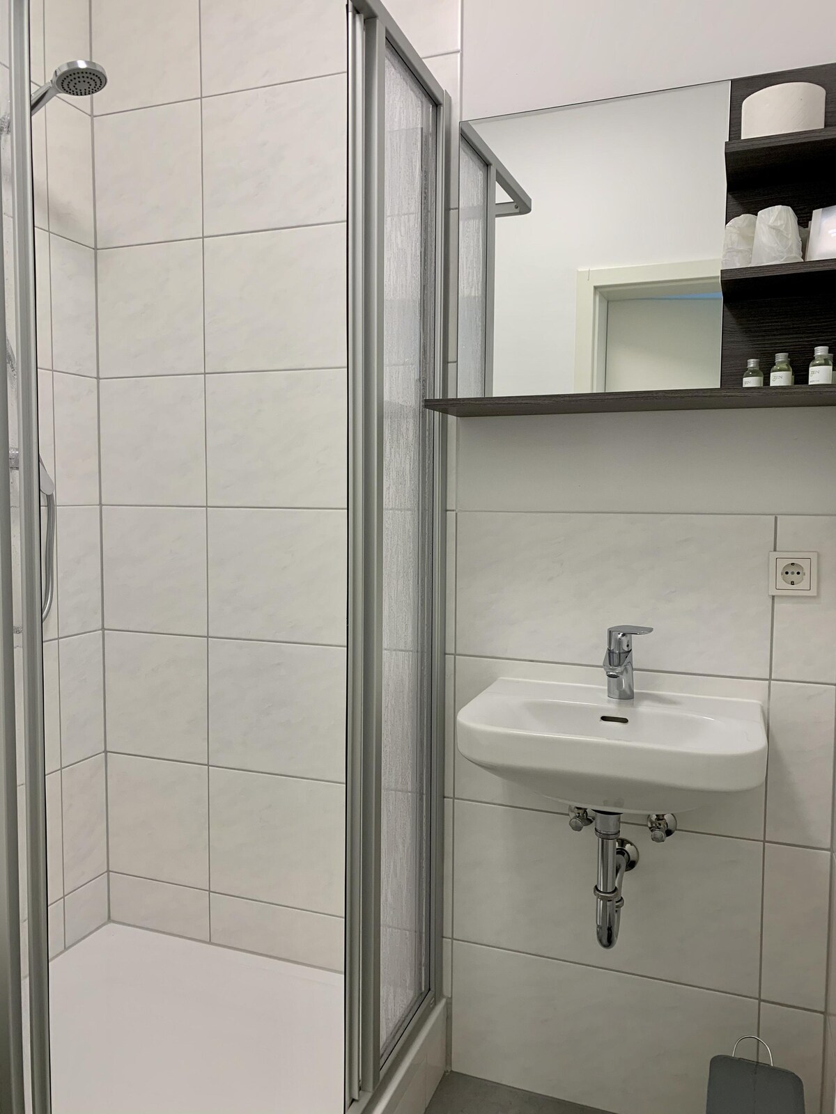Single room-Classic-Private Bathroom-No view-Apart