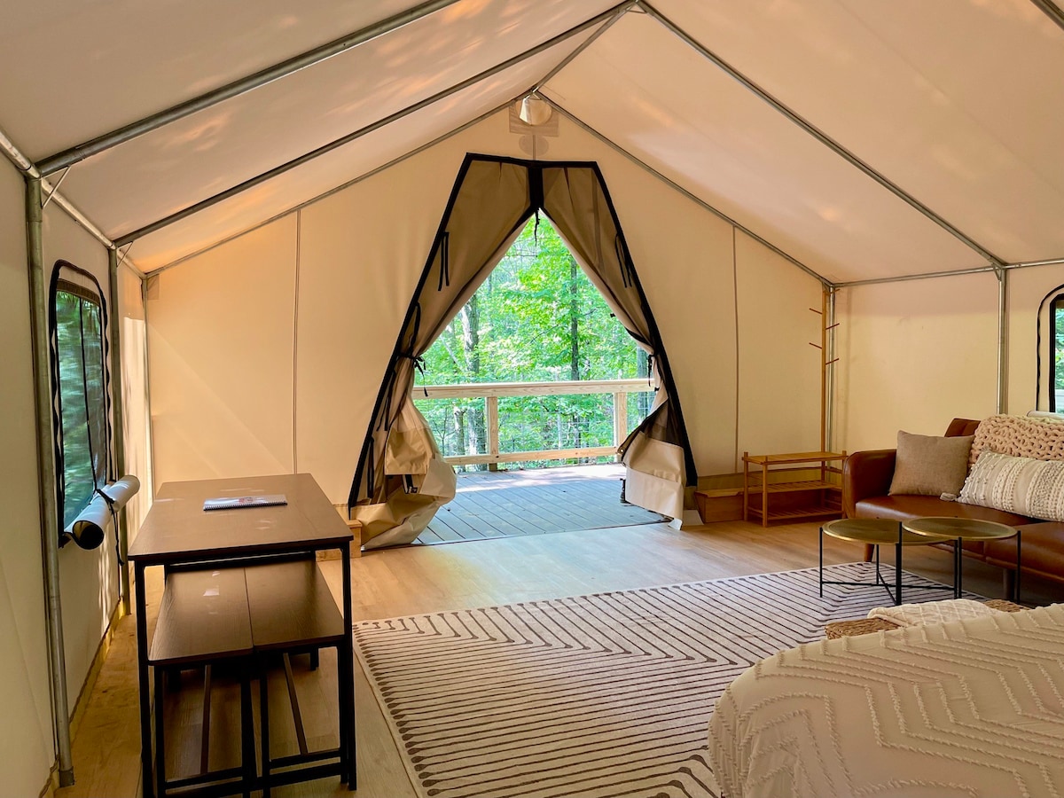 The Whippoorwill's Nest: Glamping in the Canopy