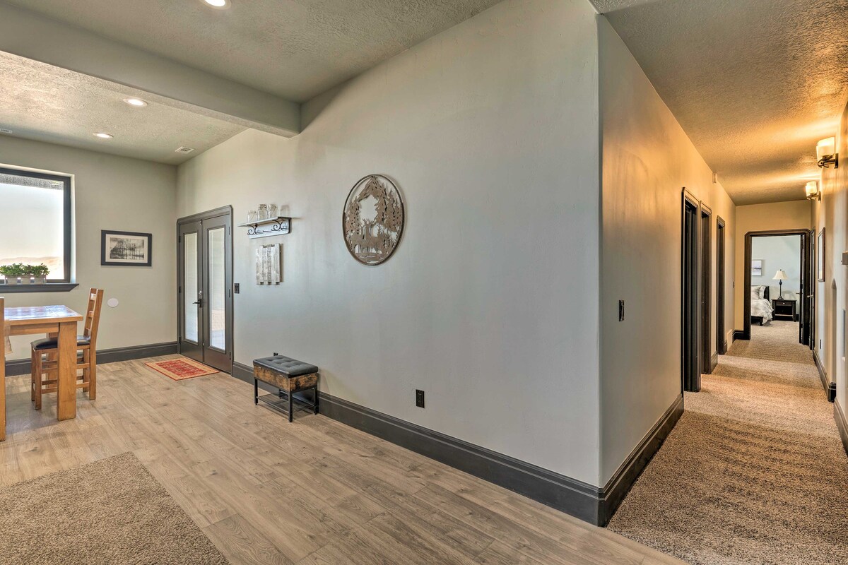 Spacious Tooele Unit w/ Sprawling Mtn Views!