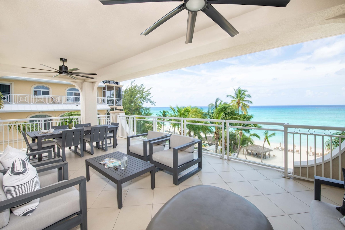 Beachcomber 18 by Grand Cayman Villas