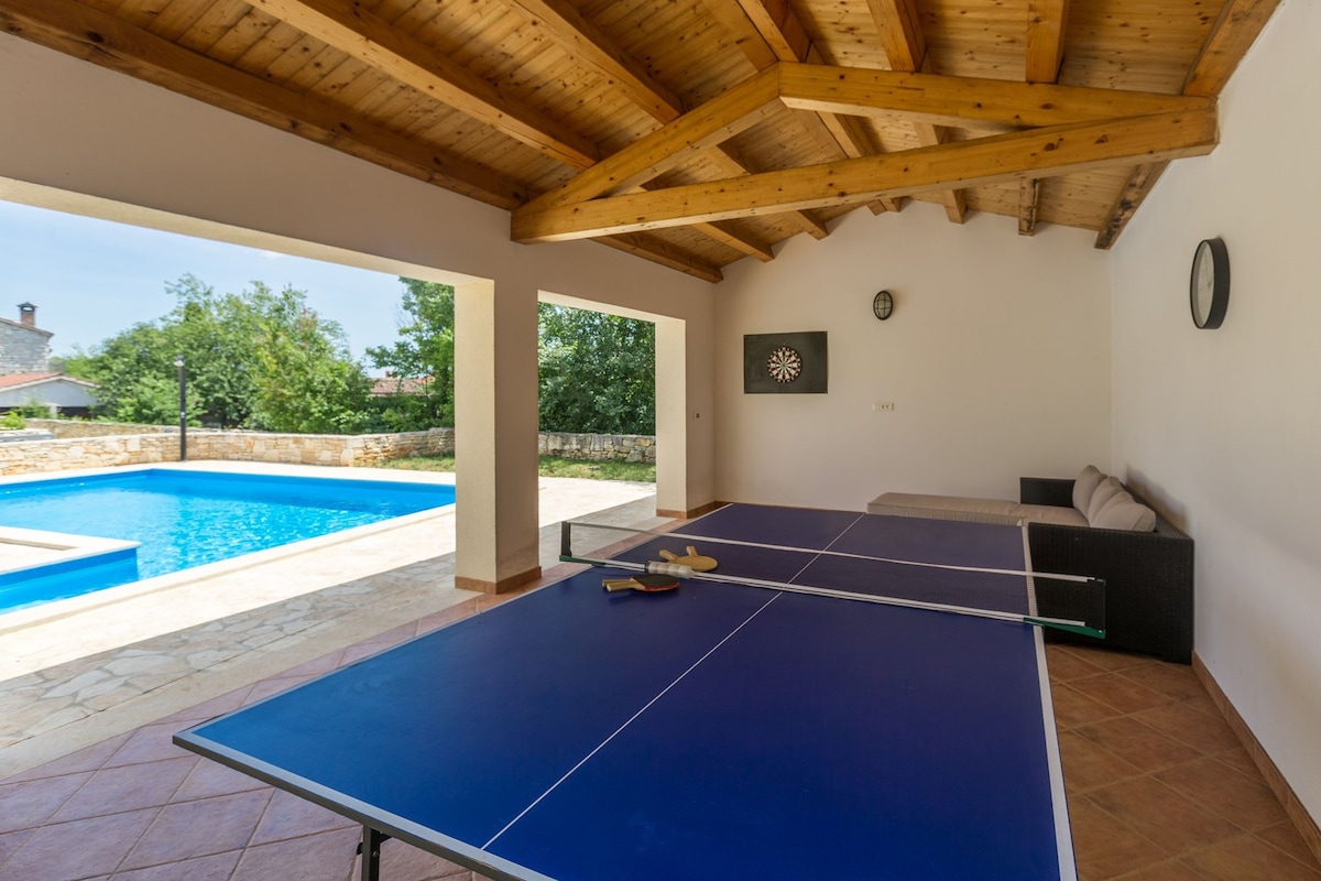Countryside Villa - Diletta with pool and garden