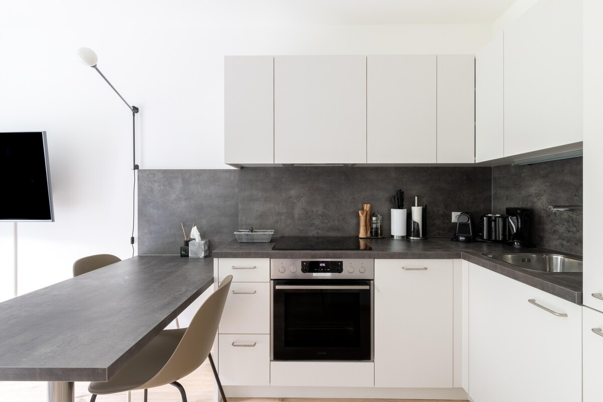 limehome Linz Hopfengasse | 1-Bedroom Suite L (LT)