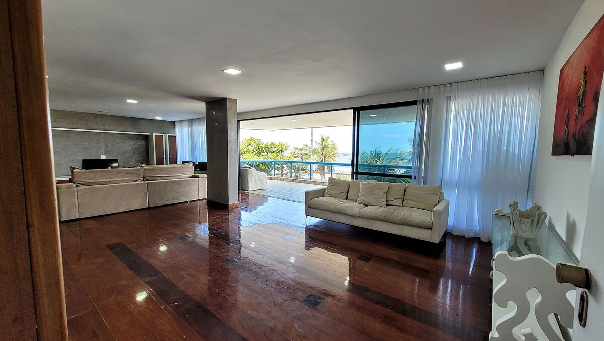 Sea Fronto, Large Balcony and Lots of Space in The Best Point of Barra B2-003