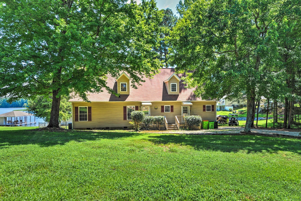 Beautiful Lakefront Retreat w/ Dock & Grill!