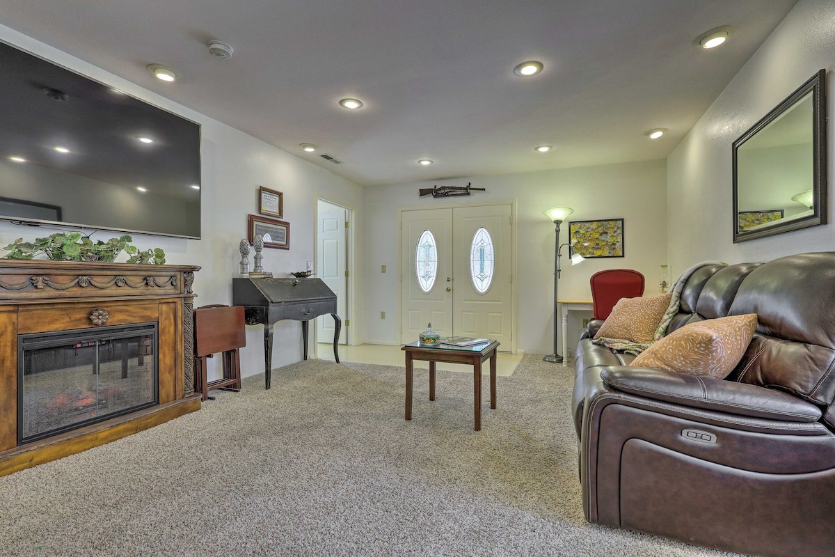 Outdoorsy Caliente Retreat w/ Screened Porch