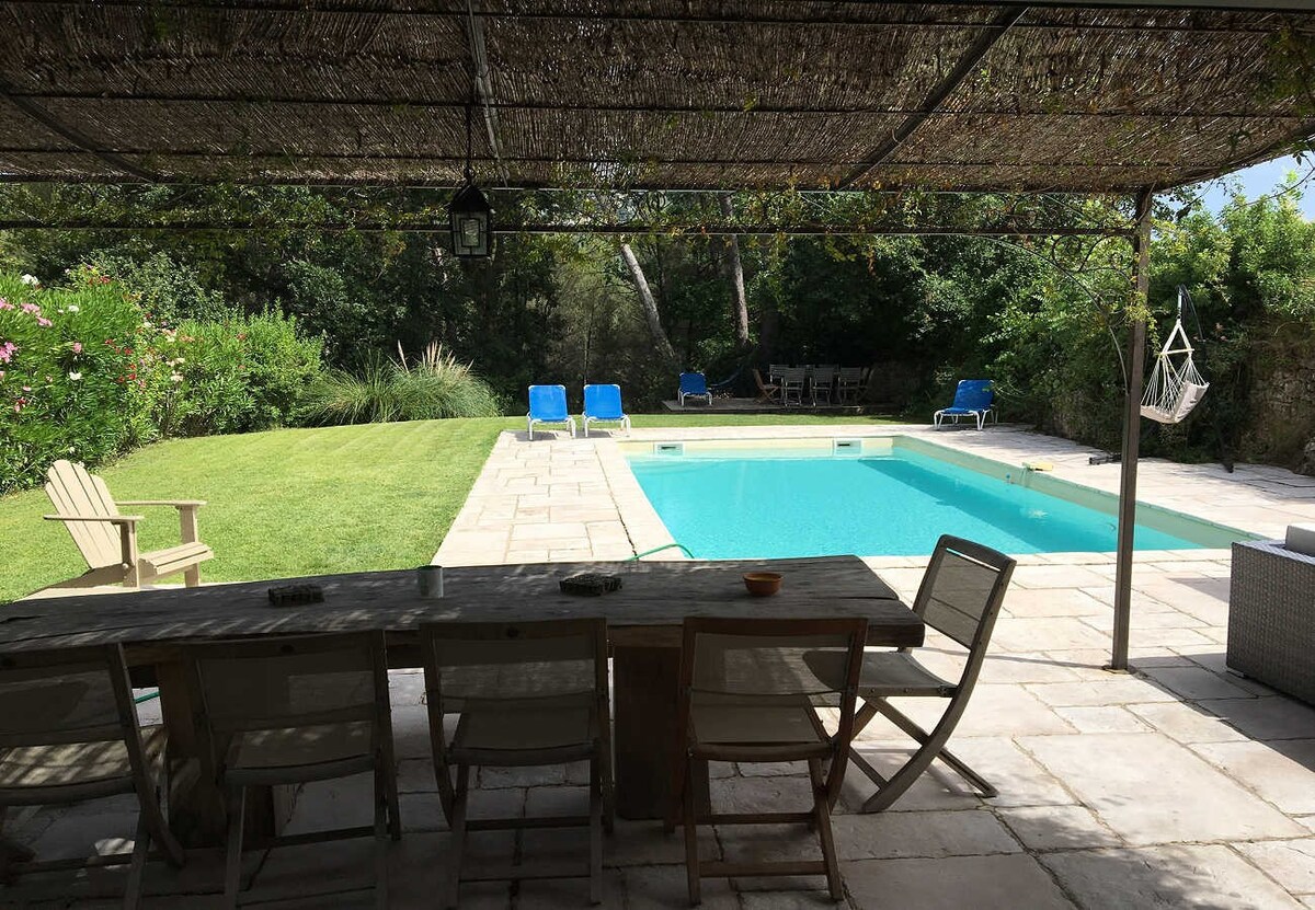 Confortable villa à La Cadière-d'Azur, piscine pri
