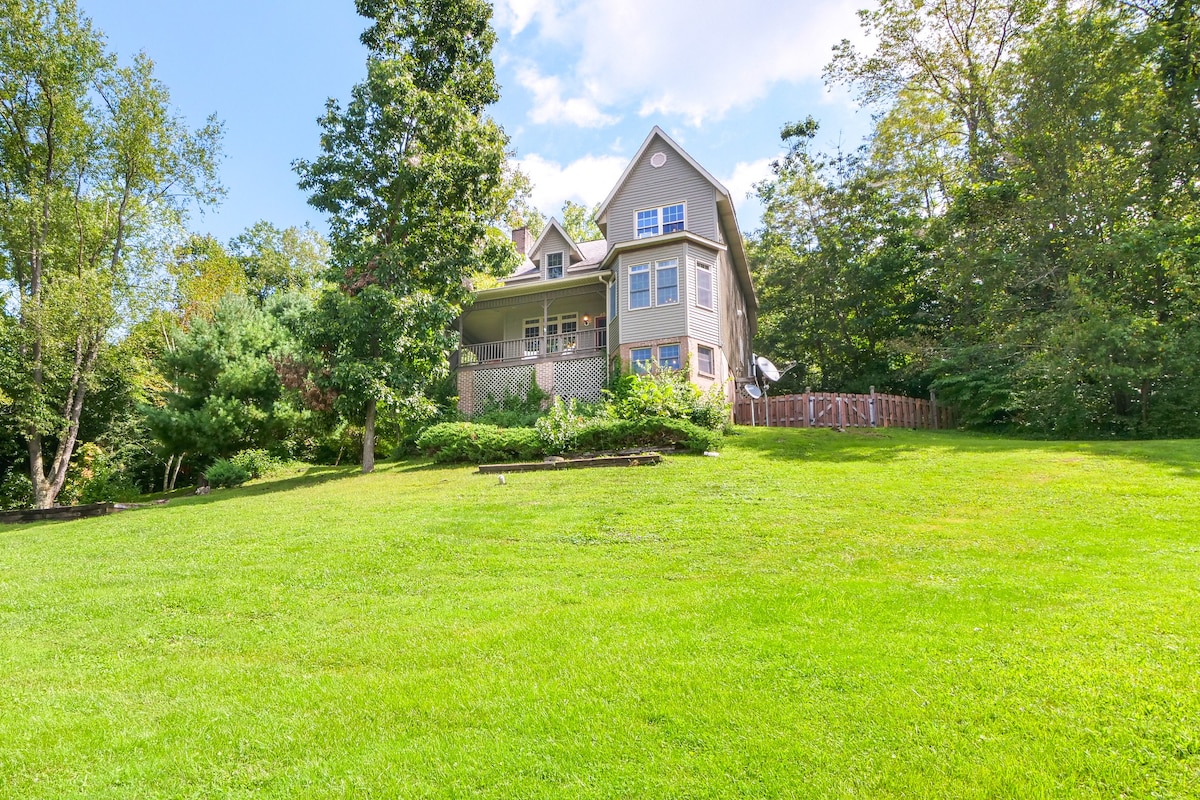 Lake View Manor at Tappan Lake