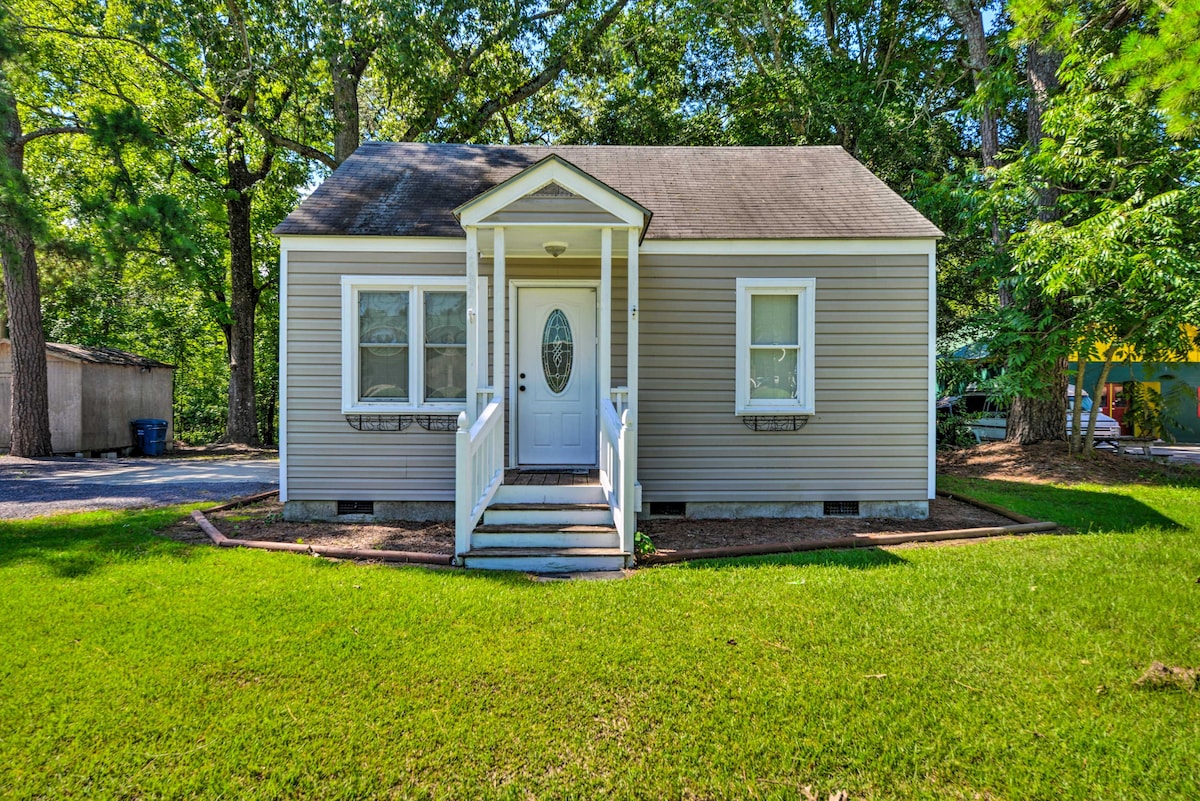 Cozy Pantego Cottage ~ 5 Miles to Belhaven!