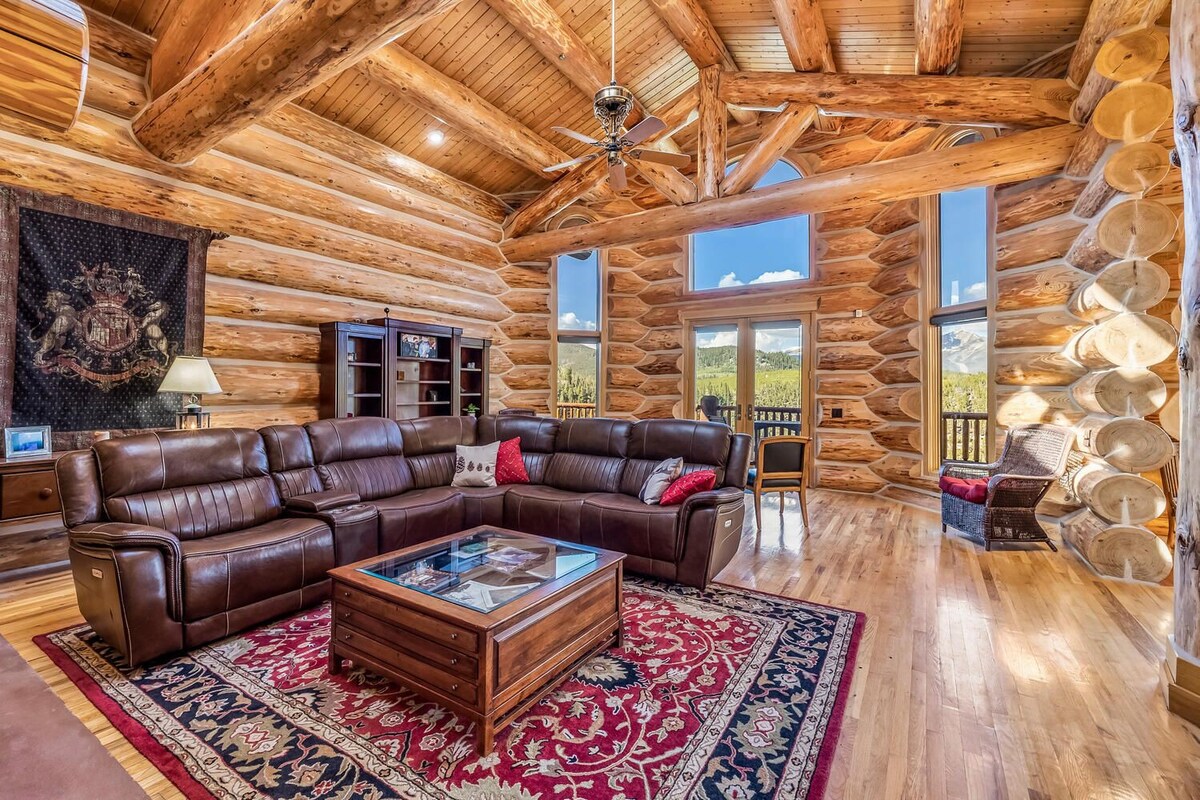 Cabin on the Bluff Pet Friendly