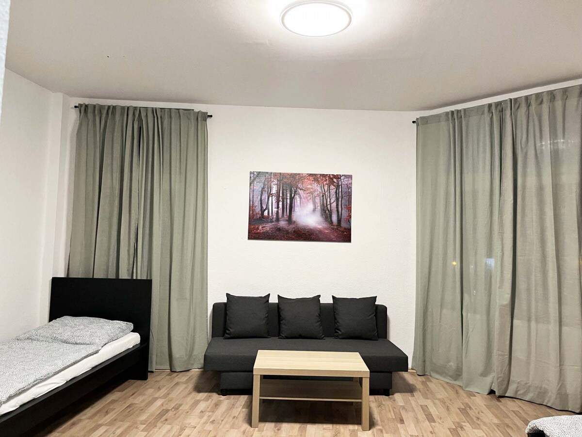 RE02舒适三室公寓，配备平板电视