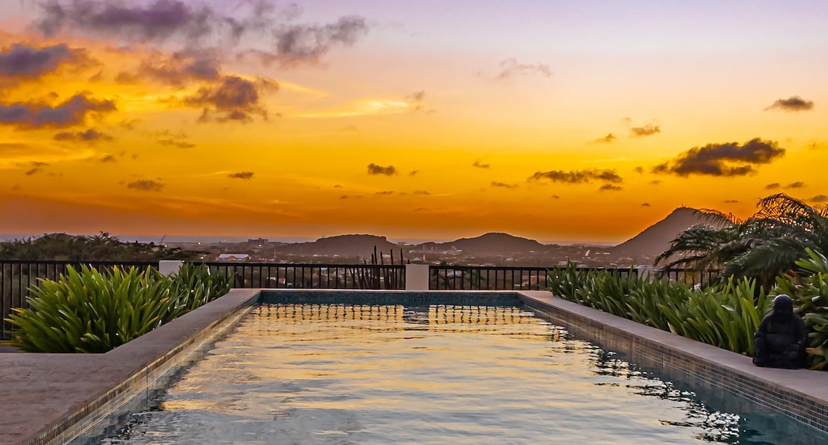Luxurious 4BR Home with Pool & Views in Santa Cruz