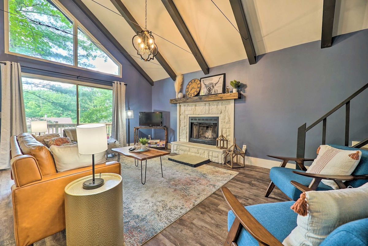 Pet-Friendly Stanwood Sanctuary w/ Fire Pit!