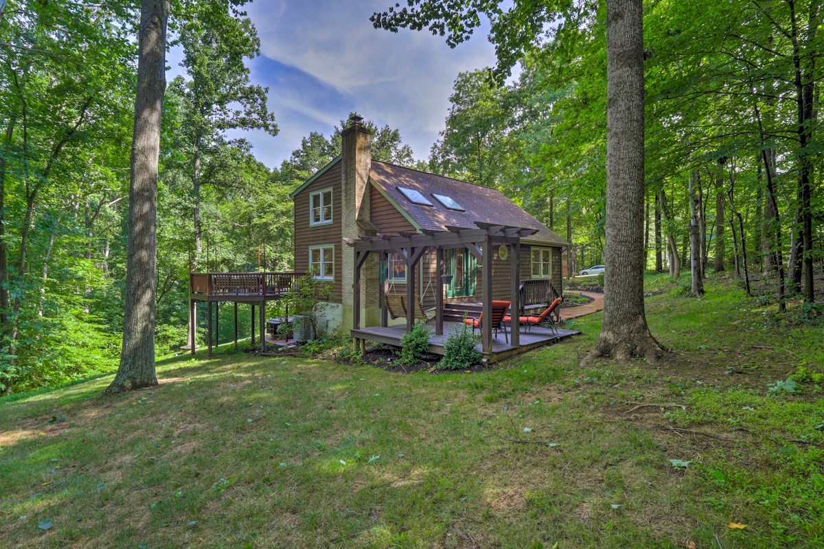 Secluded Leesburg Retreat w/ Private Hot Tub!