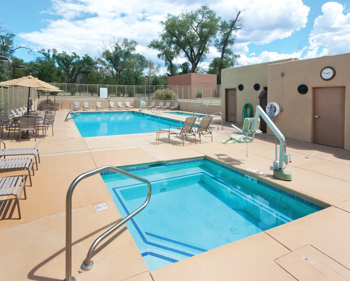 CW Taos Resort | 1BR/1BA King Balcony Suite
