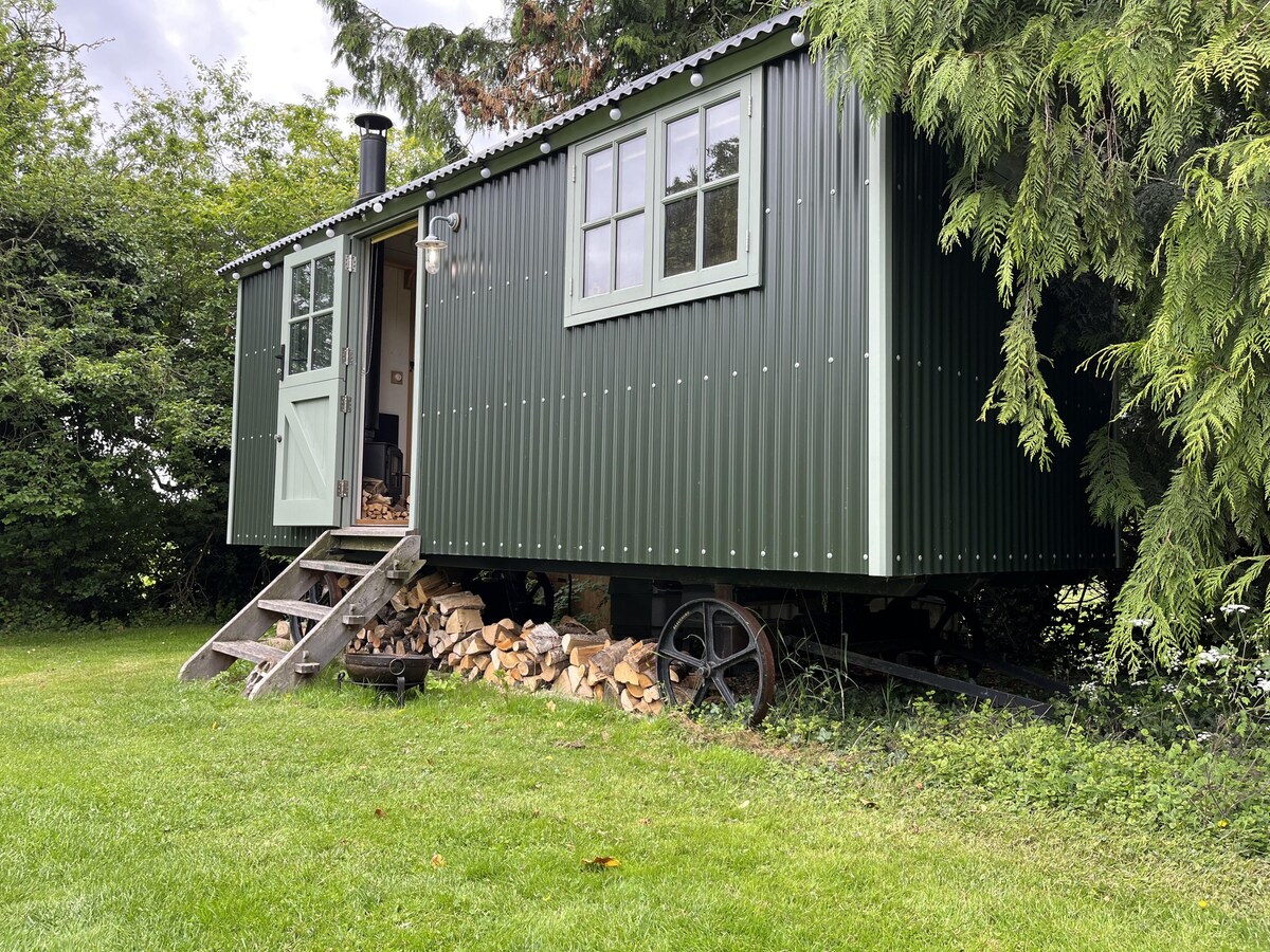 The Old Findlay - Luxury Shepherd's Hut