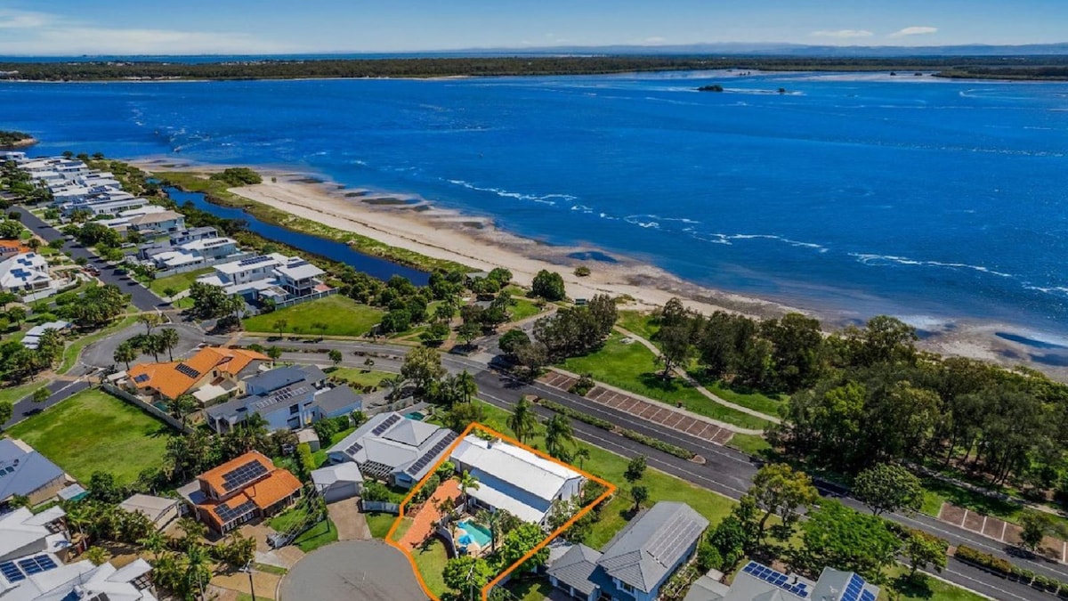 Casa Banksia - Beachfront House With Pool