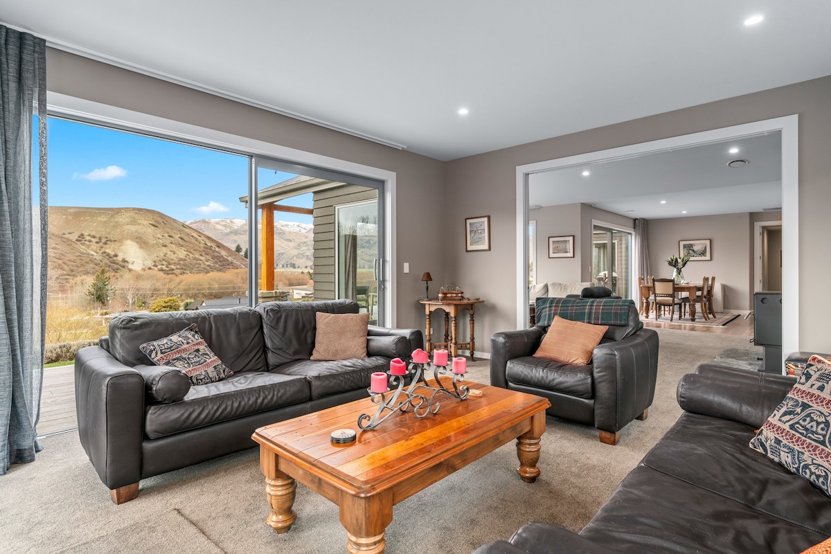 Grandview Lodge – Lowburn Holiday Home