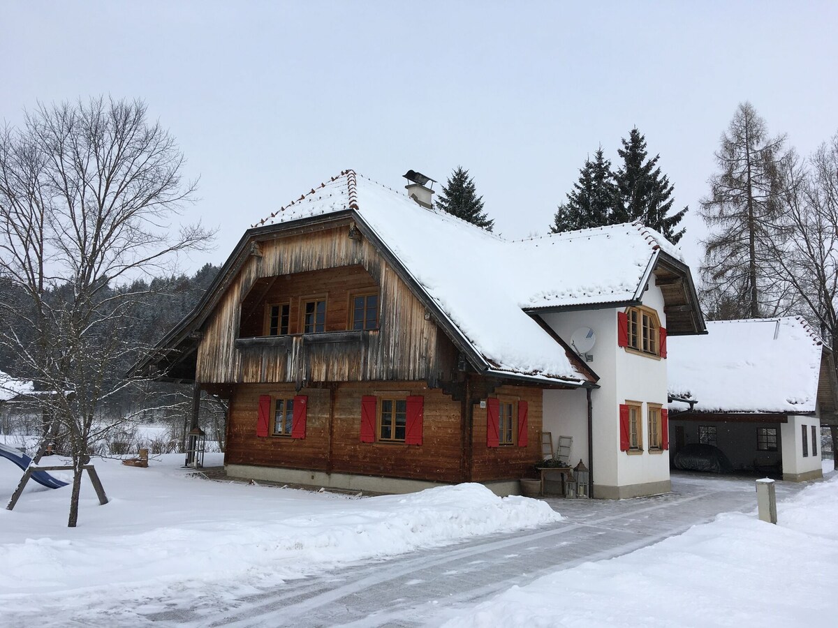 Holiday home in Carinthia near Lake Klopeiner