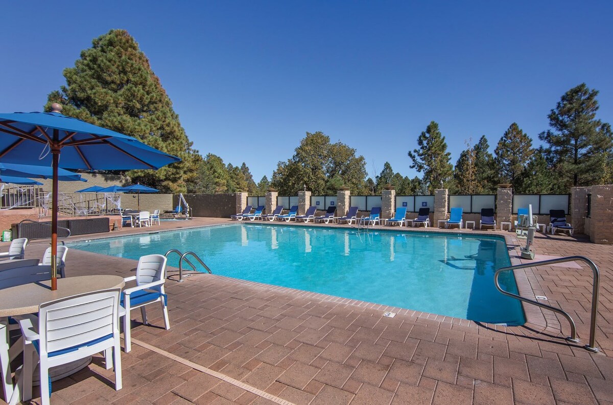 Wyndham Flagstaff Resort |2BR/2BA Balc Queen Suite