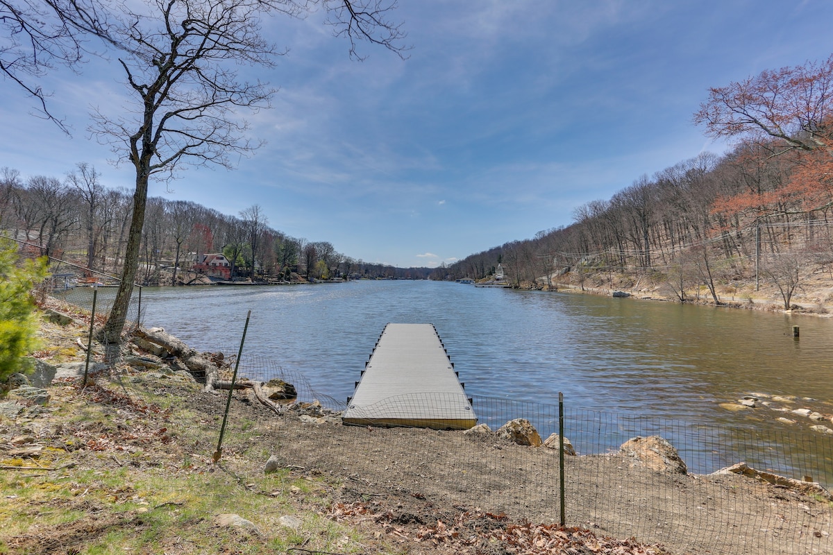 Serene Hopatcong Cottage w/ 50-Foot Dock!