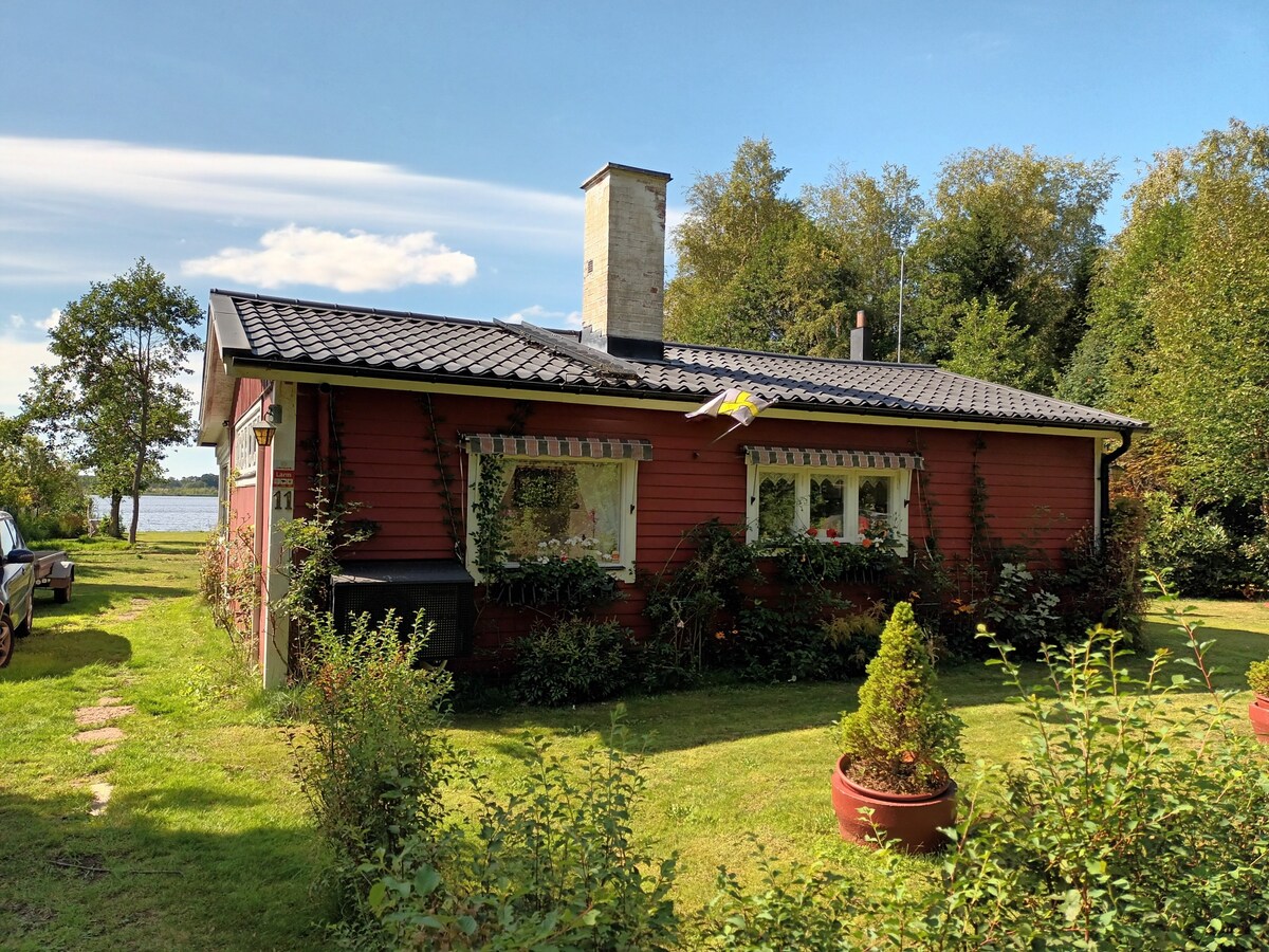 Cottage with own jetty in Ljungbyhed | Se01026