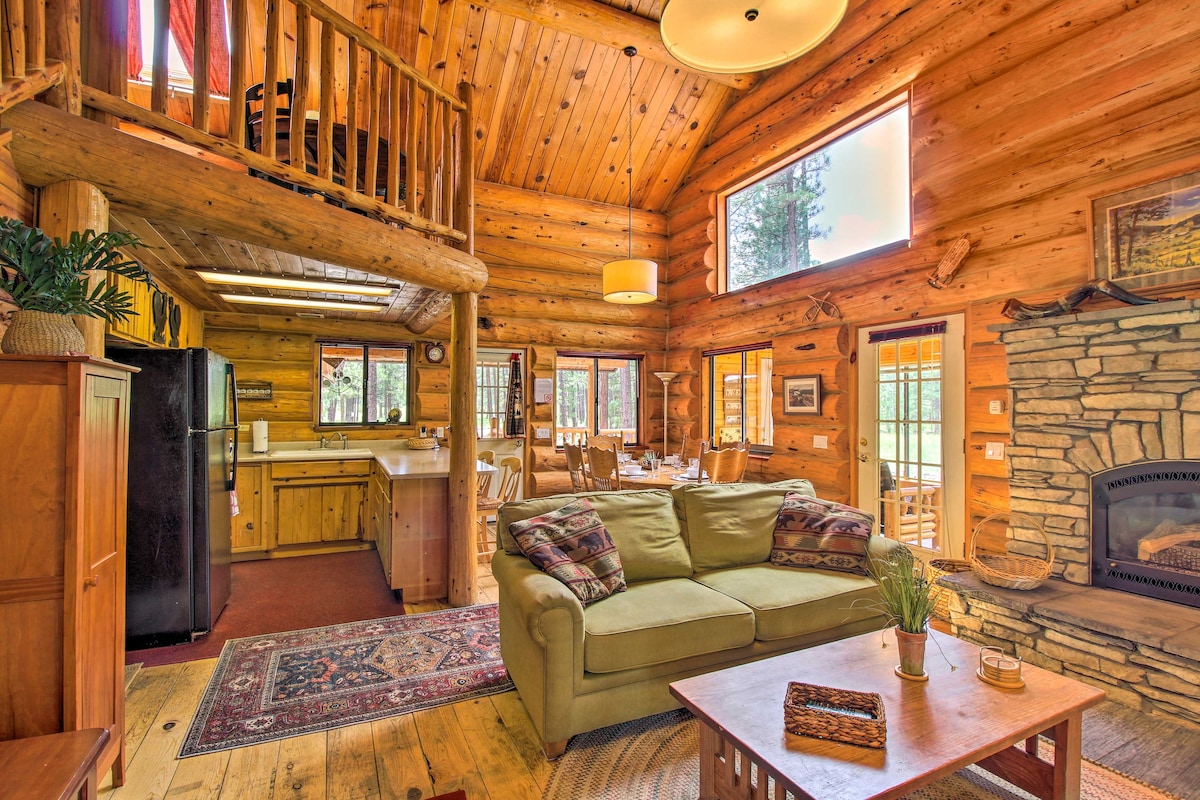 Tranquil Mountain Cabin w/ Game Room & Fireplace!