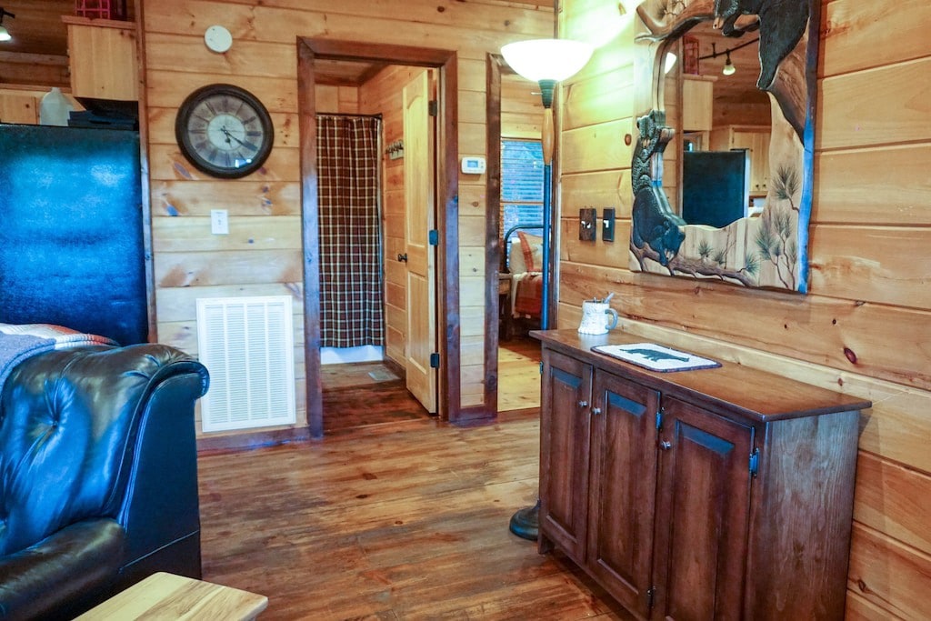 Mountain View / Dog-friendly / Cozy Cabin Retreat