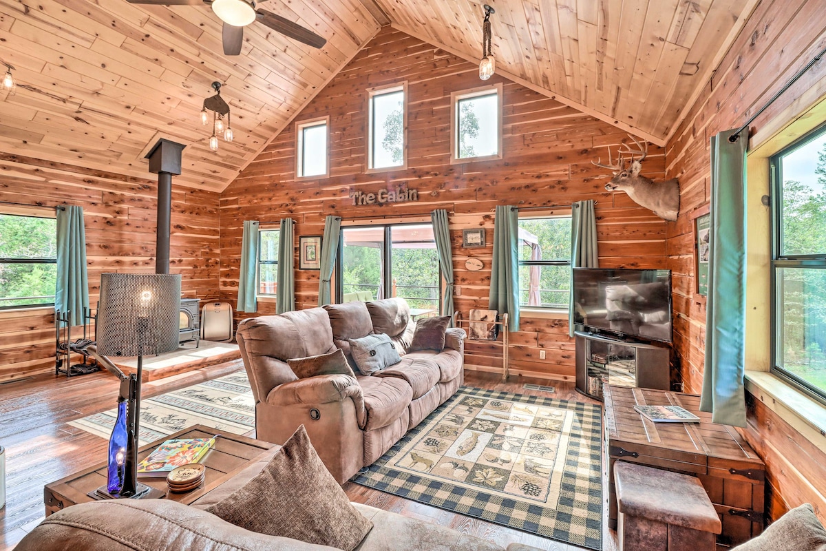 Rural Wooded Cabin Near Trophy Trout Fishing!