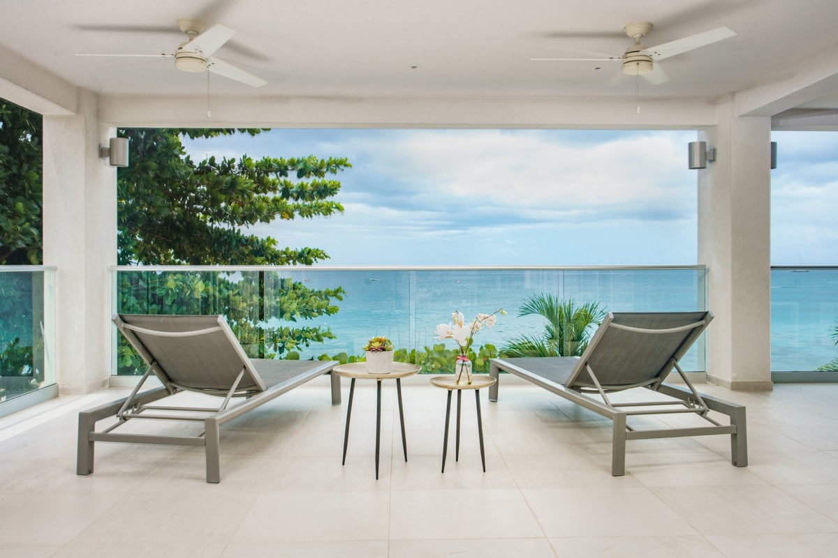 Beachfront Luxury - The One at St. James (4 bed)