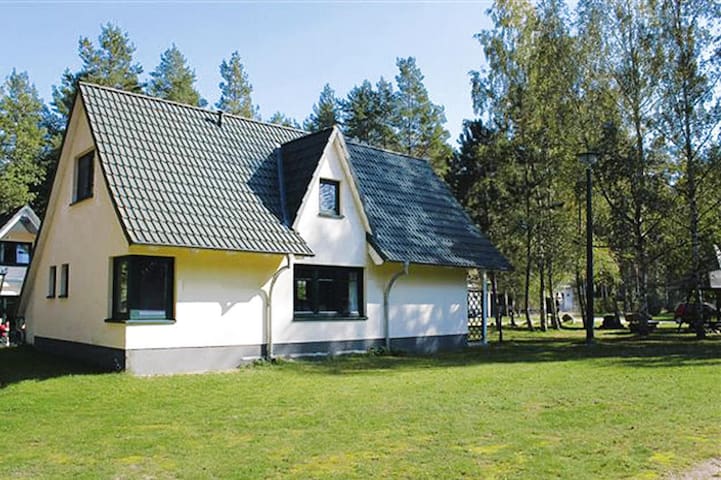 Nossentiner Hütte的民宿