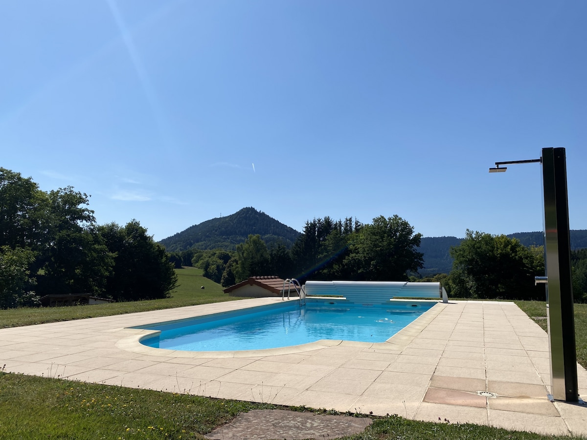 Tennis, pool and golf - exclusive holiday villa