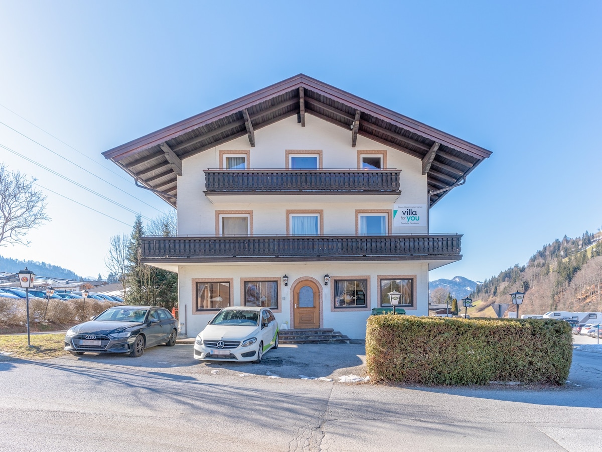 Former inn at the Itter valley station