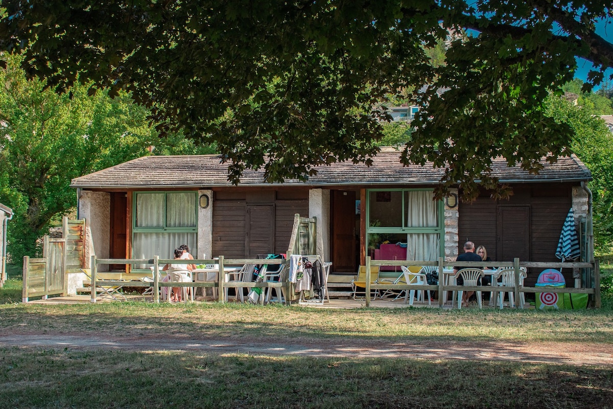 Gite 4/6 personnes à Marvejols - Lzv014-0