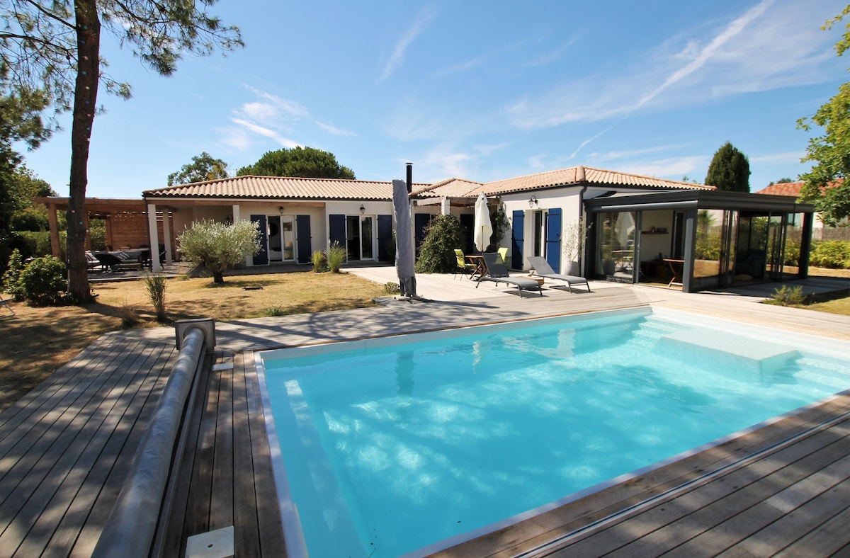 Villa Les Hautes Mers modern and spacious with