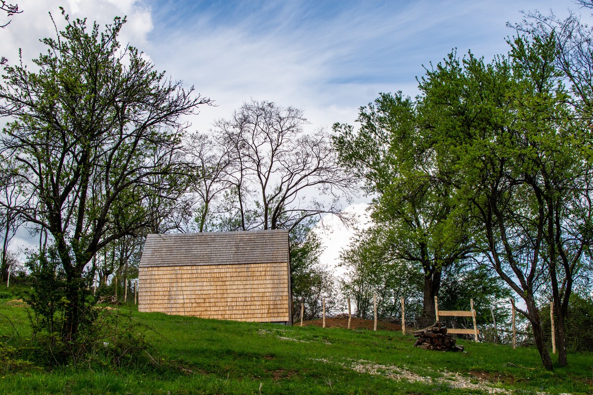 WeWilder Dawn Hut - all inclusive farm to table meals&drinks