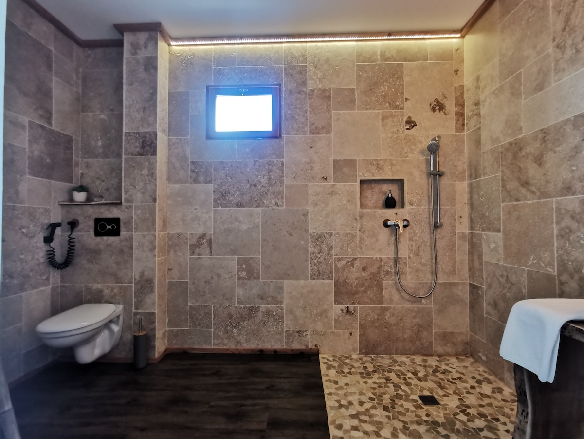 Tamar'INN Chambre "Maido" Jacuzzi + Sauna privatif