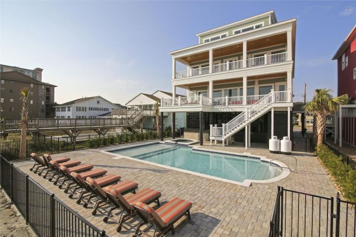 The Haven - Oceanfront & Heated Pool
