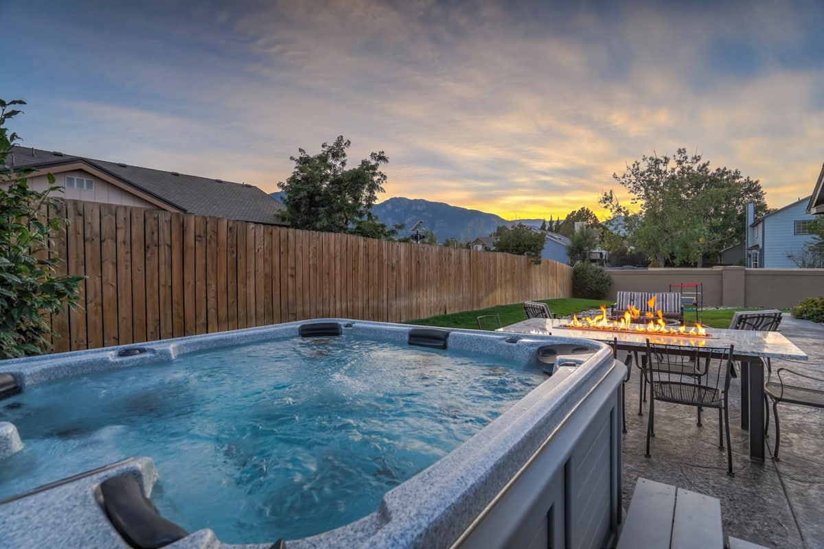 Mountainside View Firepit & Hot Tub