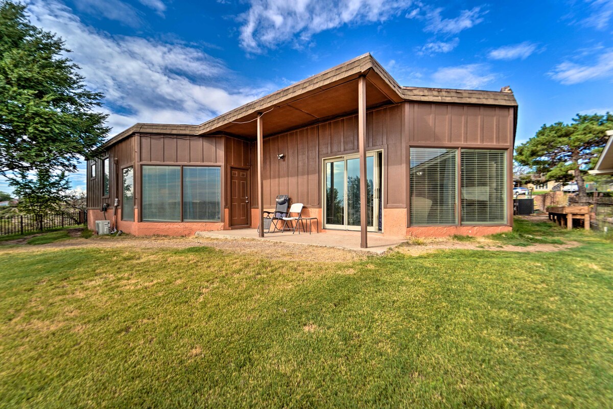 Pet-Friendly Home ~ 13 Mi to Dtwn Lubbock!