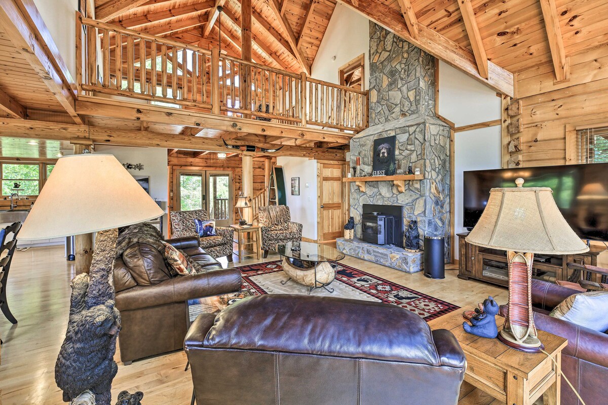 Gorgeous Piney Creek Cabin w/ River Access!